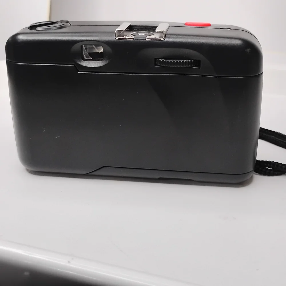 Vivitar IC 100 Black 35mm Film Camera